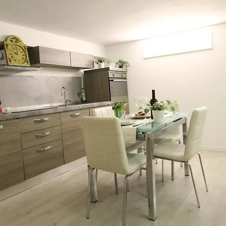 Apartment Bamboo Pastorelli Milan