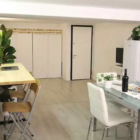 Apartment Bamboo Pastorelli *